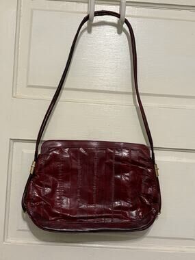 Vintage Burgundy Eel Skin Handbag Suede Lining Dual Compartment Snap Closure